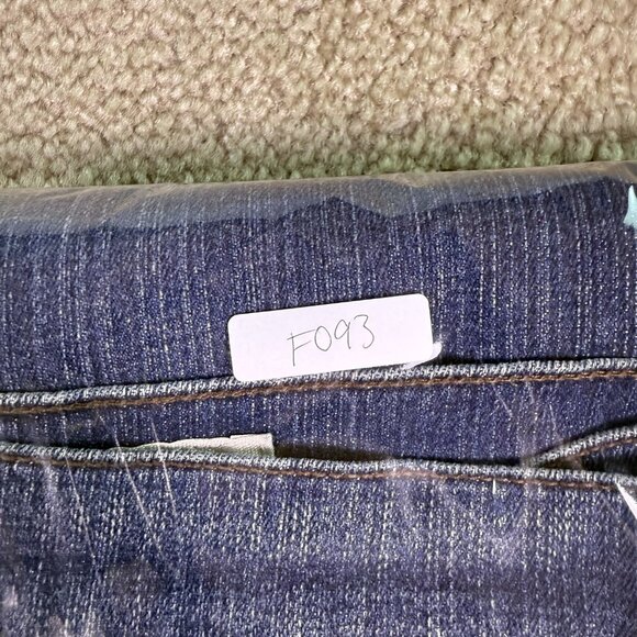 DKNY Womens Size 12 Short Mid Rise Bootcut Denim Jeans 34x28 Y2K F093 - Picture 12 of 12